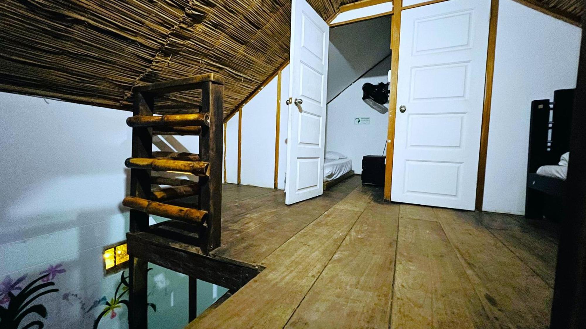 Hostal Kaia Santa Marta  Ngoại thất bức ảnh