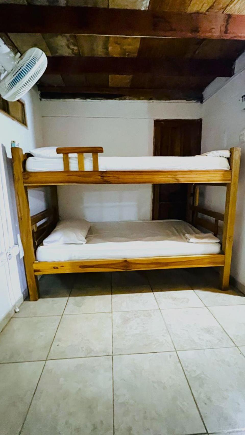 Hostal Kaia Santa Marta  Ngoại thất bức ảnh